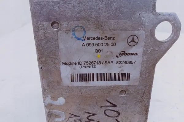 Oliekoeler MERCEDES-BENZ C (W205) 2015 image 3
