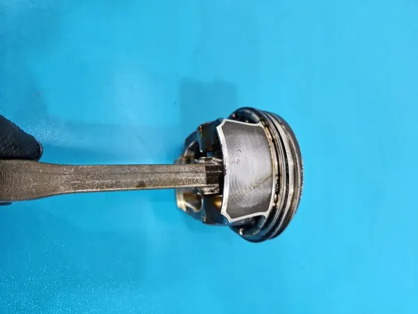 Piston & Bielle d'occasion pour VW Passat B7 2.0 TSI image 4