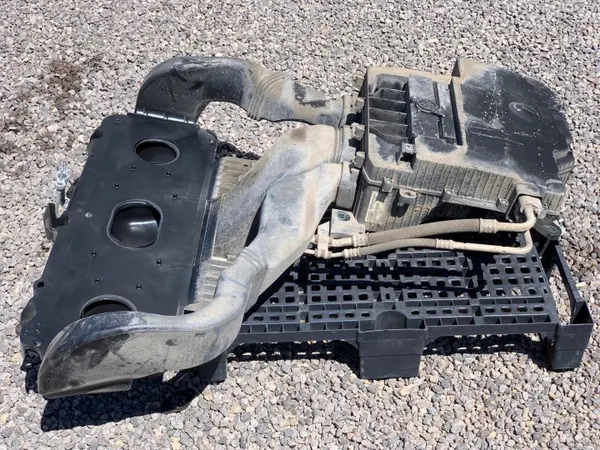 Ventilador refrigeración batería OEM 295E39666R Renault Zoe image 4