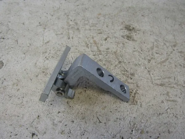 Link & Co. 01 linke Türscharnier image 1