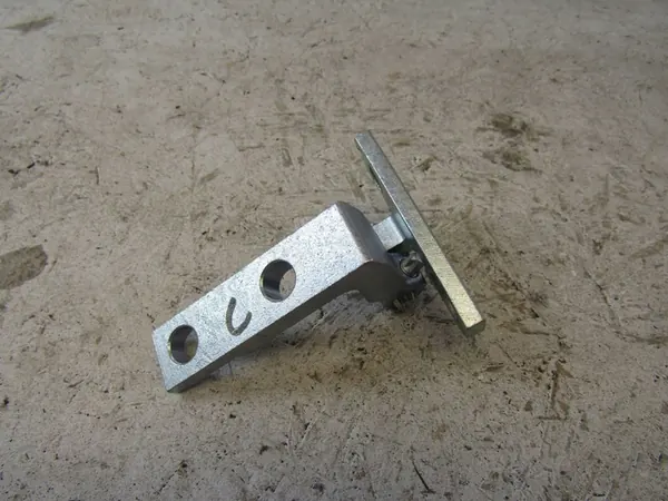 Link & Co. 01 linke Türscharnier image 2