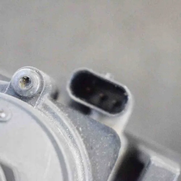 Vattenpump Audi A5 06H121601J image 3