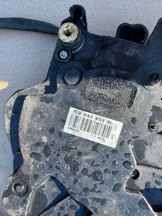 VW MULTIVAN T5 T6 Vänster dörrlås image 3