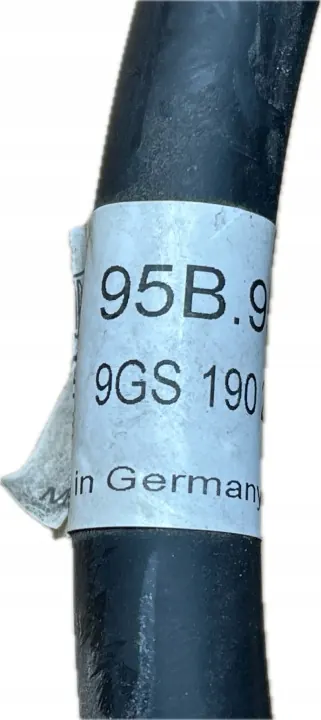 Tuyau lave-glace OEM 95B121635A pour Porsche Macan S 2015 image 3