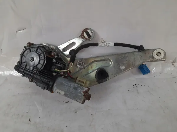 Mercedes S550 W222 Heckklappenmechanismus OEM A2226200442 image 2
