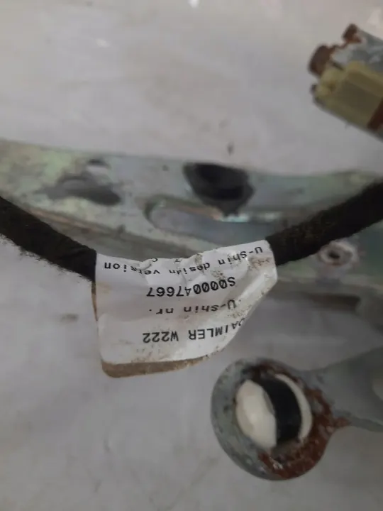 Mercedes S550 W222 Heckklappenmechanismus OEM A2226200442 image 6