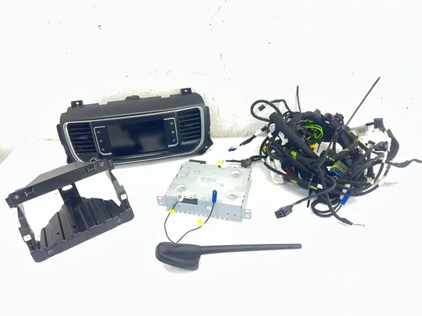 Unité de navigation OEM 9831665880 pour Citroen Jumpy III image 2