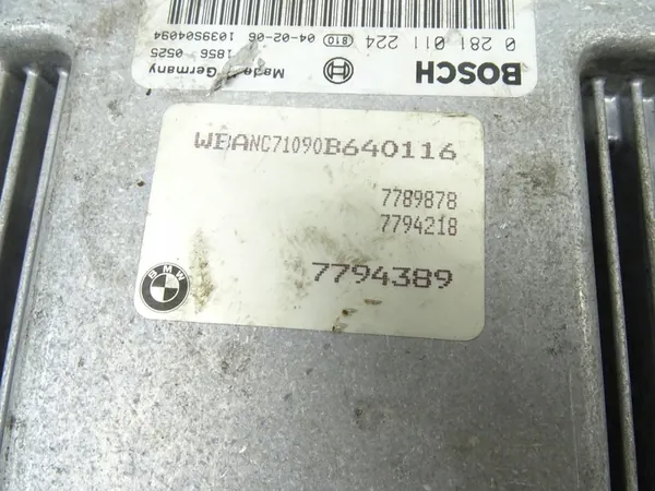 Motorstyrningsenhet BMW E60 E61 530D 231HK 7794218 image 3