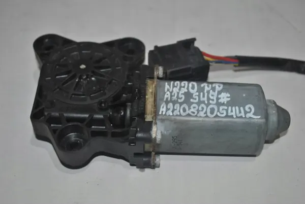 Fensterheber vorne rechts OEM A2208205442 image 2