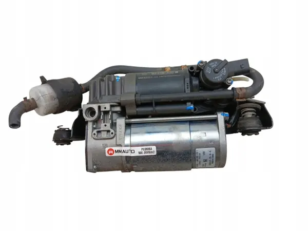 Mercedes luchtvering compressor OEM A2123200404 image 4