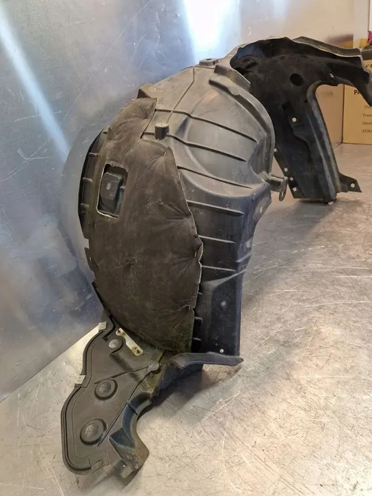 Oikea etupyöräkaari Nissan X-Trail T31 ASSY63840JG30A image 3