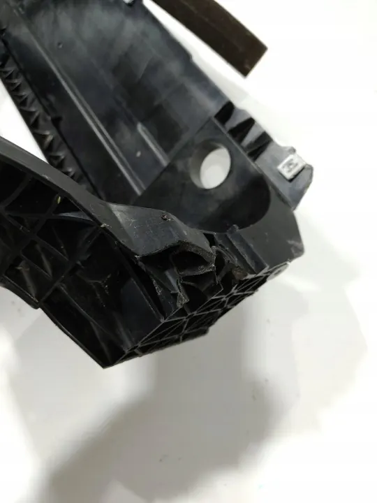 Ford Focus MK4 Etuvyön vahvike OEM JX6B-A16E146-B image 8