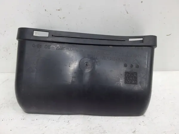 Mercedes A35 AMG ohjausilmanotto OEM A1775051700 image 2