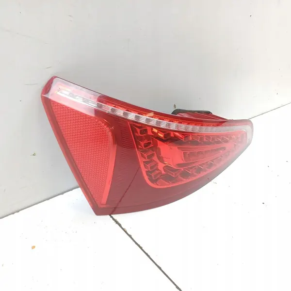 Conjunto de luz trasera izquierda Audi Q5 SQ5 image 6