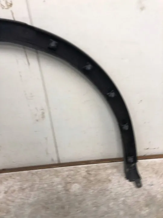 Garniture d'aile arrière gauche VW Tiguan II 5NA854819J image 7