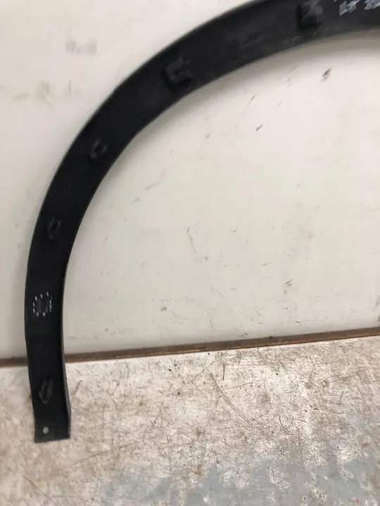 Garniture d'aile arrière gauche VW Tiguan II 5NA854819J image 8