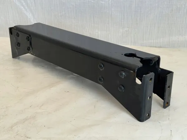 Viga de extremidade chassis Iveco Daily OEM 5801146885 Usado image 2