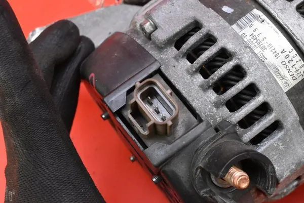 Vaihtovirtageneraattori Ford Focus MK2 2.0 16V 3M5T-10300-VD image 7