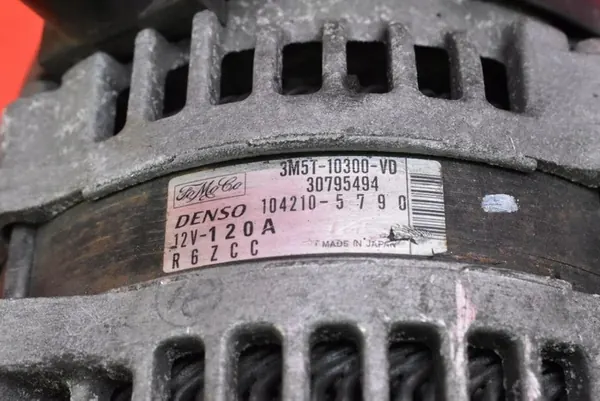 Vaihtovirtageneraattori Ford Focus MK2 2.0 16V 3M5T-10300-VD image 8