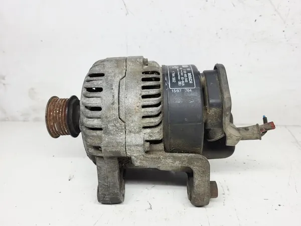 BMW E34 E36 Vaihtovirtageneraattori 80A 1744562 image 2