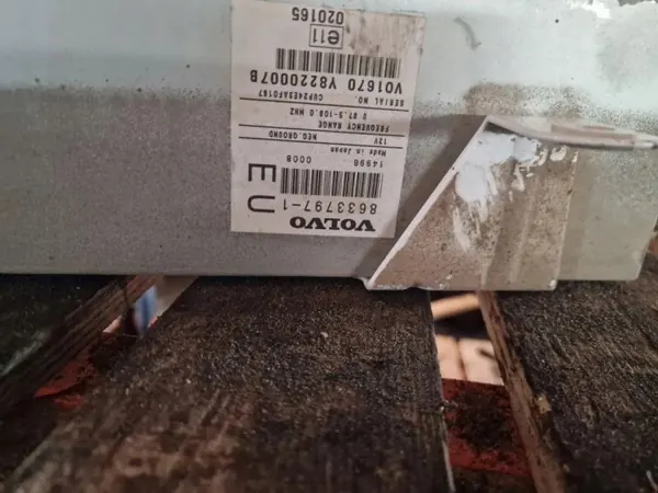 Begagnad Volvo OE-förstärkare OEM 8633797 för V70 II image 3