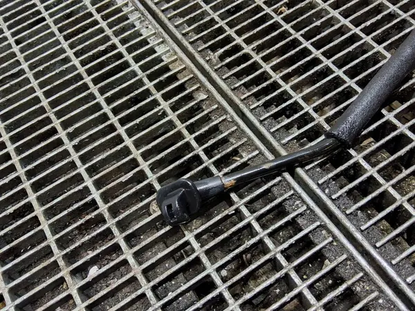 Hyundai i30 konepellitukikoukku OEM SKE56524 image 3