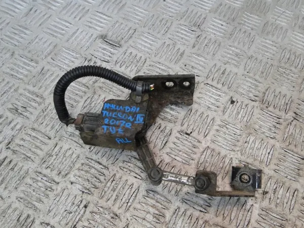 OEM Ajovalon Tasausanturi Taka Hyundai Tucson III image 2