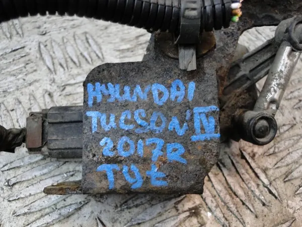 OEM Ajovalon Tasausanturi Taka Hyundai Tucson III image 3