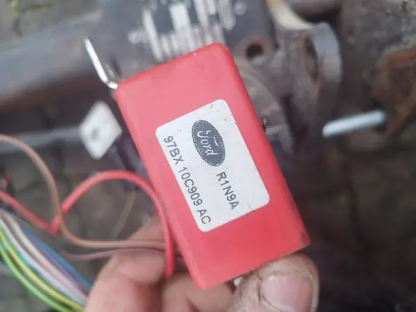 Módulo de Reboque Ford Kuga I 97BX10C909AC SUV 08-12 image 2