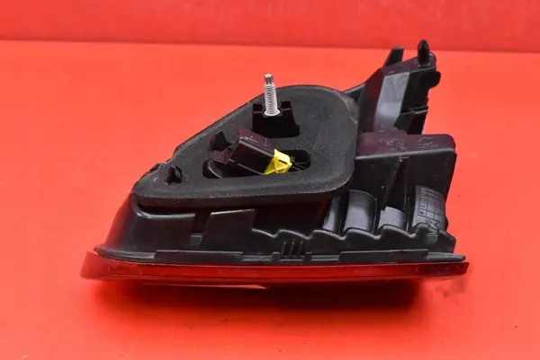 Luz Trasera Izquierda 9814758480 Peugeot 2008 17-20 image 7