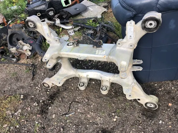 Pivot de direction arrière BMW X5 G05 OEM 250868 image 2