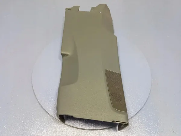 Cobertura pilar esquerdo Audi SQ8 Q8 OEM 4M8867239A image 4