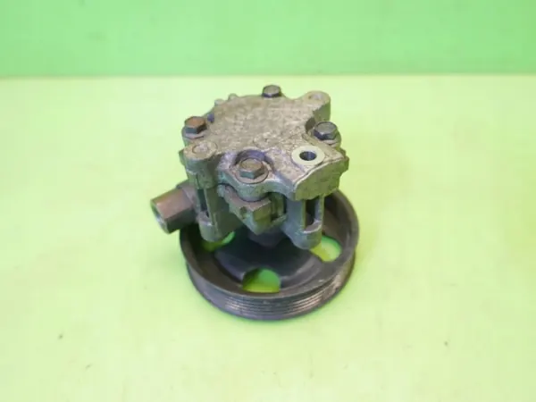Pompe de direction assistée d'occasion OEM Fiat OE Freemont I image 7