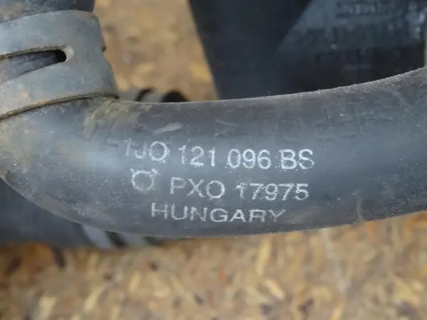 A3 8L TT 8N GOLF IV 1.8T Vesiputket 06A121133J image 4