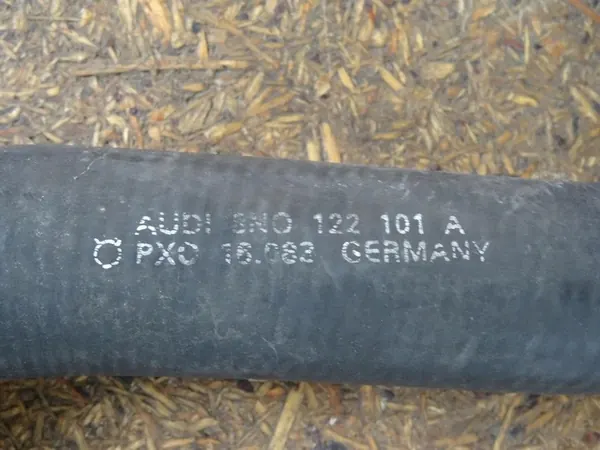 A3 8L TT 8N GOLF IV 1.8T Vesiputket 06A121133J image 7