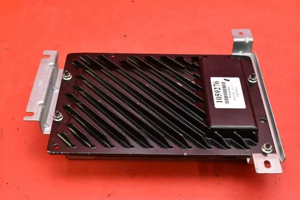 AW93-19C164-CU Radioversterker voor Jaguar XJ X351 image 2