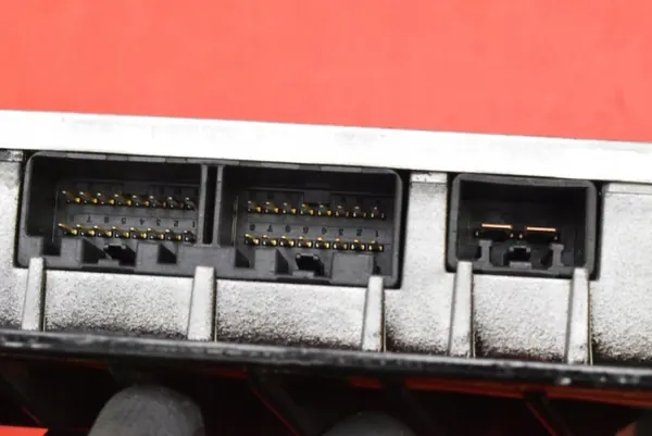 AW93-19C164-CU Radioversterker voor Jaguar XJ X351 image 8