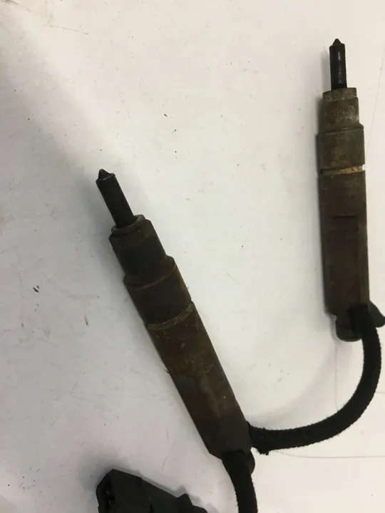 Set di iniettori Volkswagen Golf 4 028130202P 028130202Q image 2