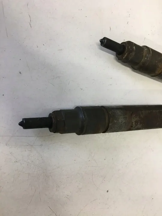 Set di iniettori Volkswagen Golf 4 028130202P 028130202Q image 4