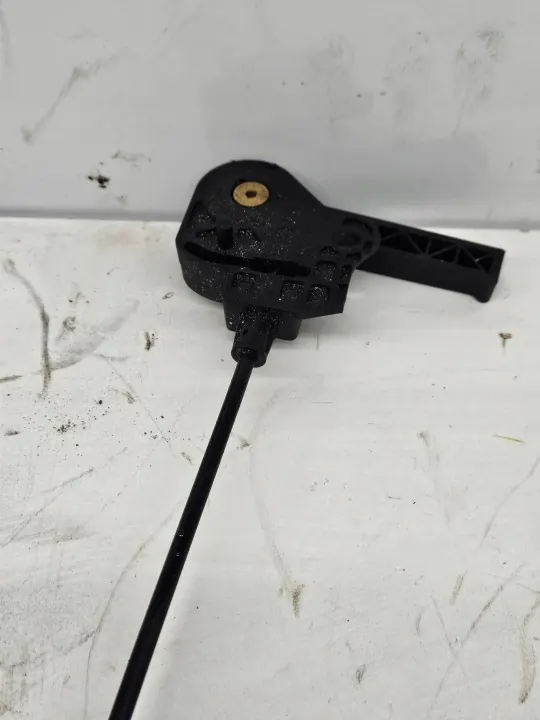 Fecho capô Jaguar XK/XKR OEM 2W9319A434BA - Usado image 2