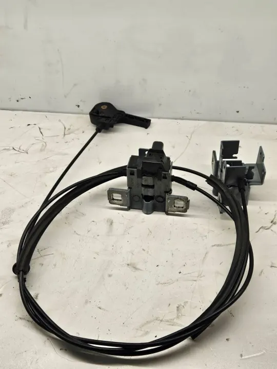 Fecho capô Jaguar XK/XKR OEM 2W9319A434BA - Usado image 3