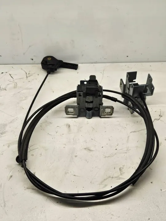 Fecho capô Jaguar XK/XKR OEM 2W9319A434BA - Usado image 4