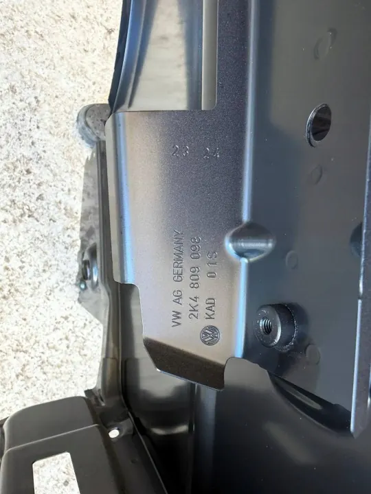 Rechter achter spatbord OEM 2K7813328 voor VW Caddy 2K7 image 5