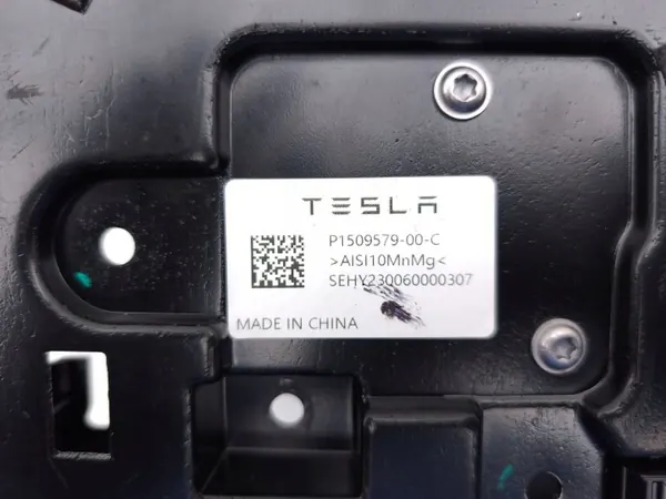 Accoudoir arrière Tesla Model Y OEM P150957900C image 10
