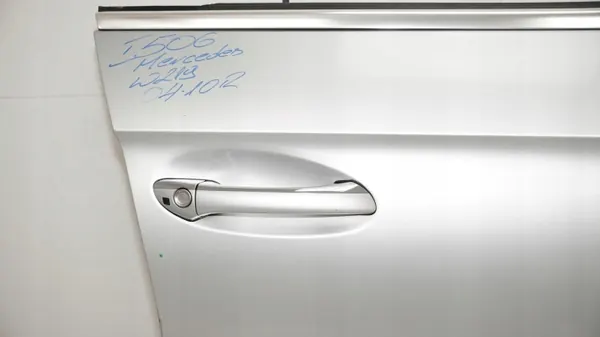 OEM 360199940 etu-oikea ovi Mercedes W219 04-10 image 4