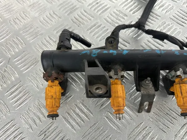 CITROEN PEUGEOT 1.4 8V Rampe d'injection 0280156427 image 3