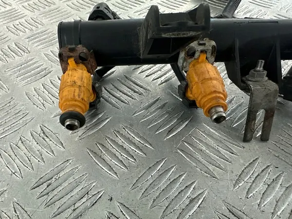 CITROEN PEUGEOT 1.4 8V Rampe d'injection 0280156427 image 4