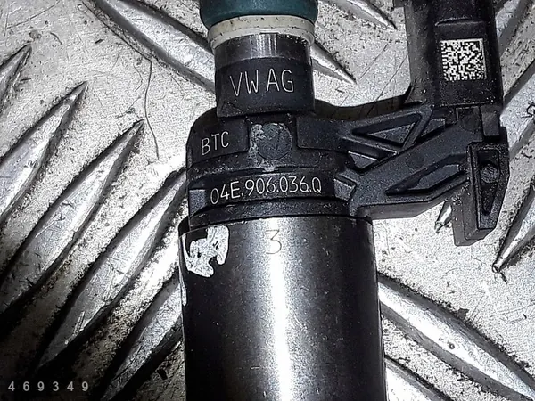 Iniettore Seat Toledo 2016 1200 Benzina 0261500354 image 3