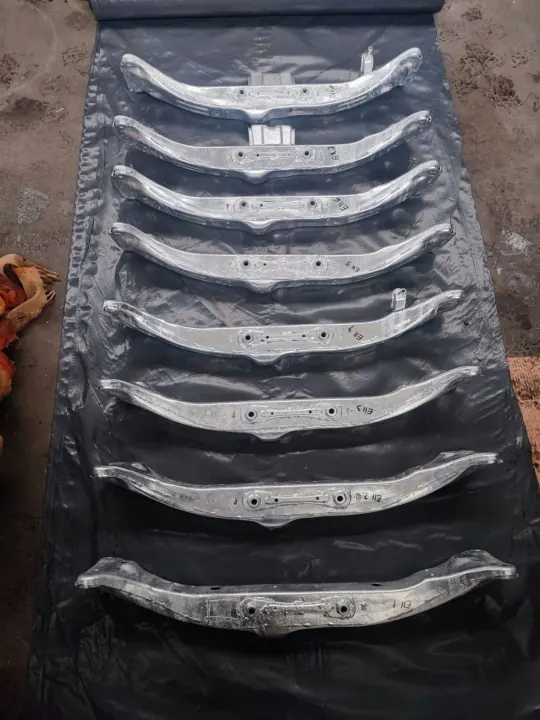 Poutre d'essieu arrière OEM 7854932-7855 Toyota Corolla image 10