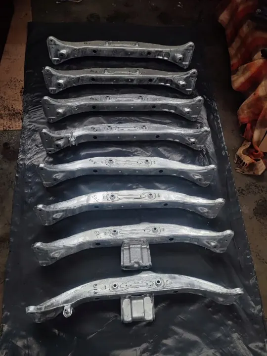 Poutre d'essieu arrière OEM 7854932-7855 Toyota Corolla image 8